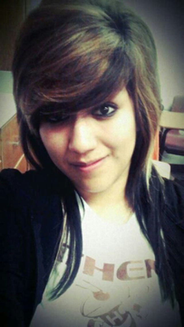 brown hair (: