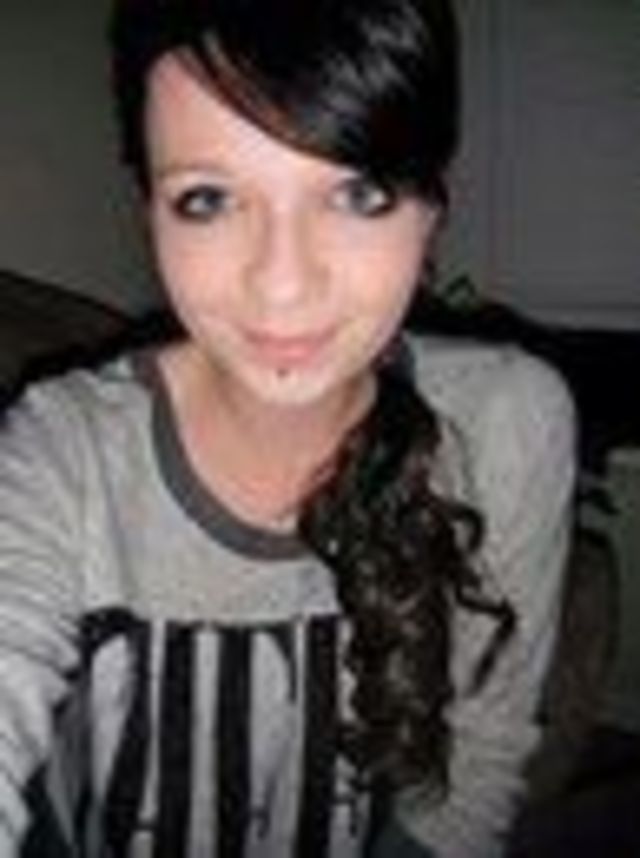 brown, side, curls. 