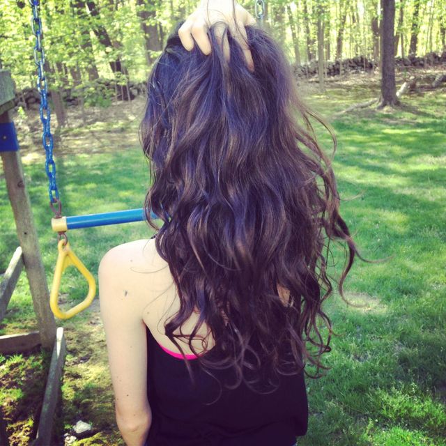 brown wavy hair