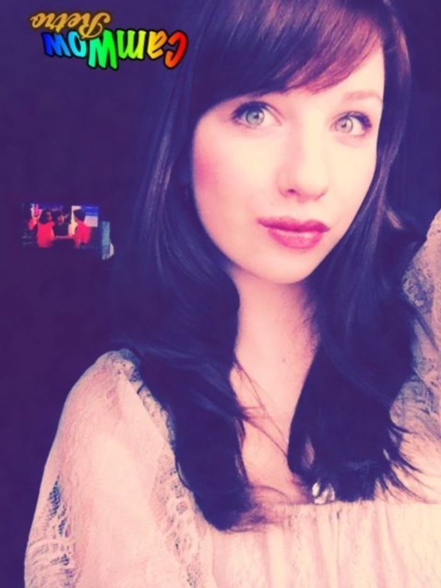 brunnete bangs