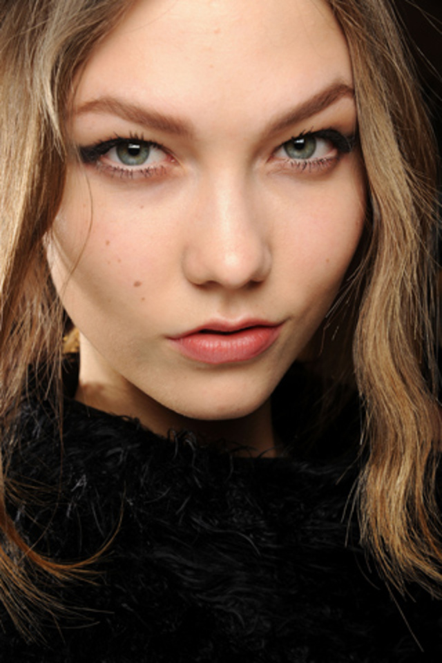 cheekbones3