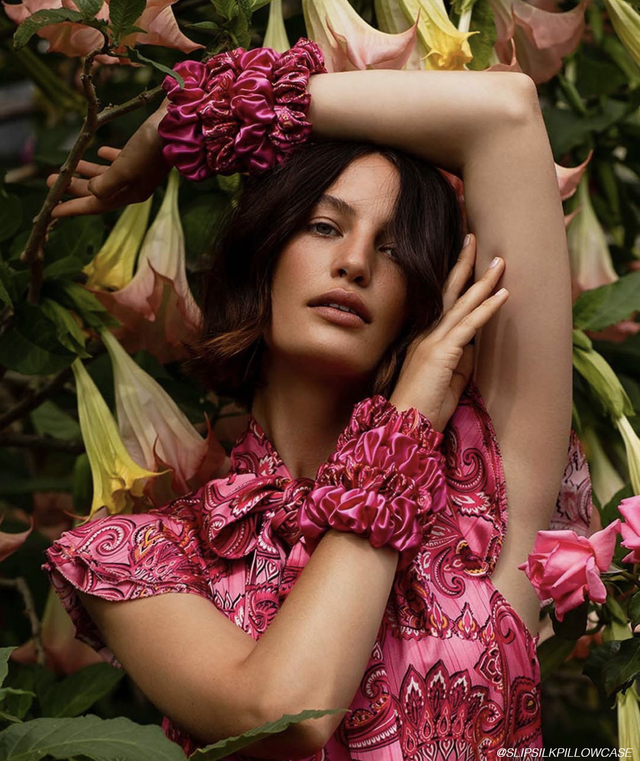 Re sized c27e345e797440d02cb9 scrunchie