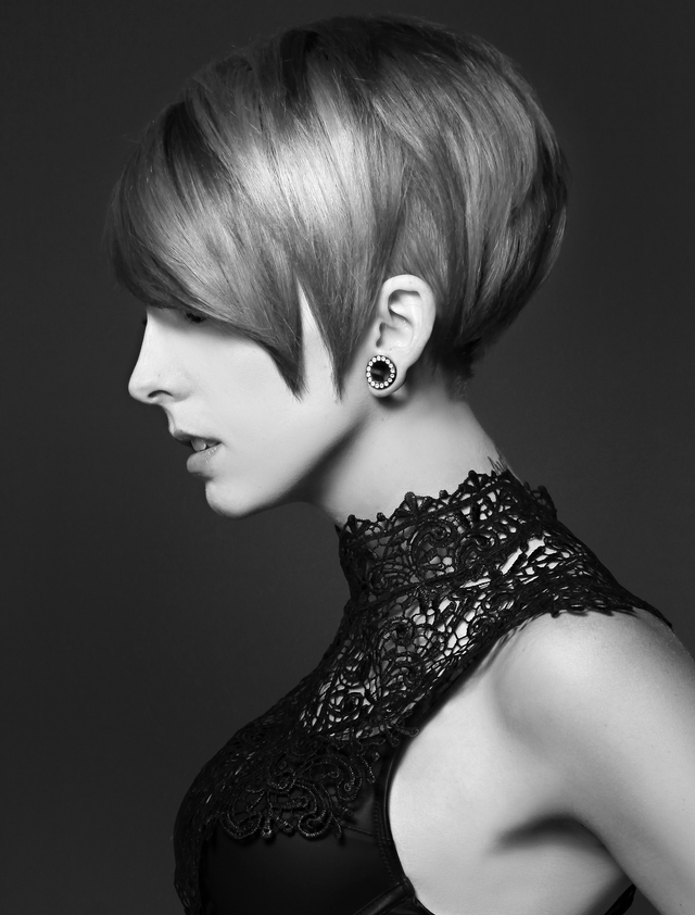Hair: Nicole Pede
Makeup: Jessica Benner 
Photography: Paula Tizzard 