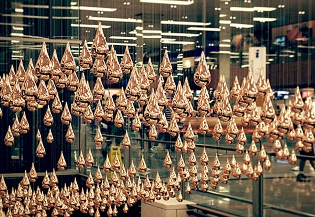 Changi airport Kinetic Rain