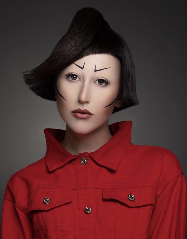 MASTER STYLIST OF THE YEAR NAHA 2019 FINALIST 2/5