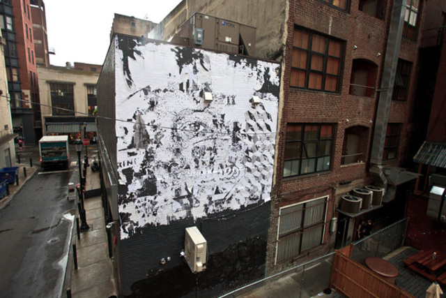 jux_vhils1