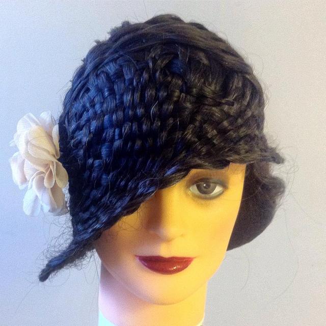 Basketbraid, Greta Garbo, Braided clochehat + makeup