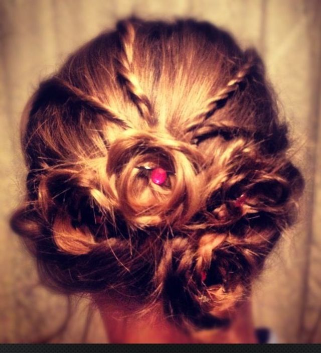casual updo