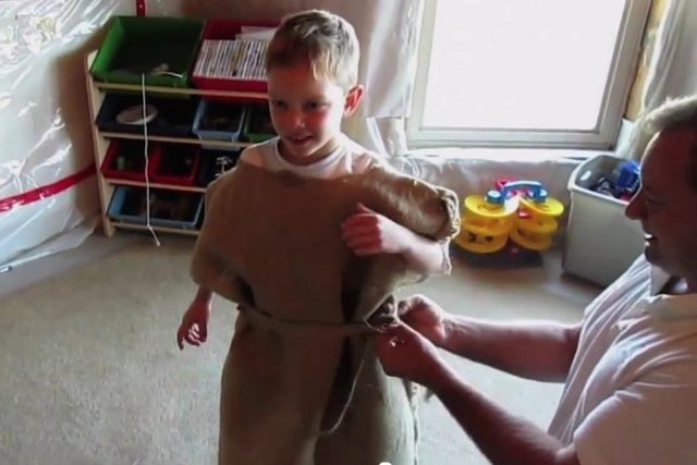 Kimmel-YouTube-Challenge-I-Got-My-Kid-a-Horrible-Back-to-School-Outfit