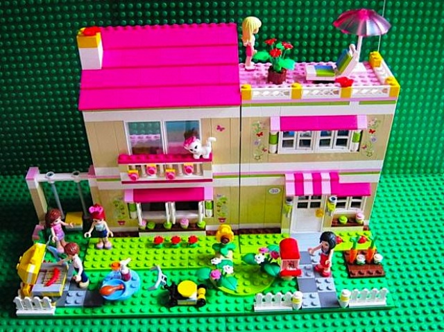 Girly legos