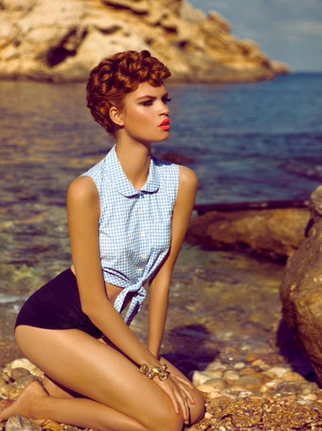 neonlipstickatbeach