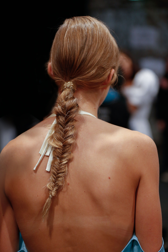 Re sized cd05b1dd05a11ca3a956 anna quan backstage16