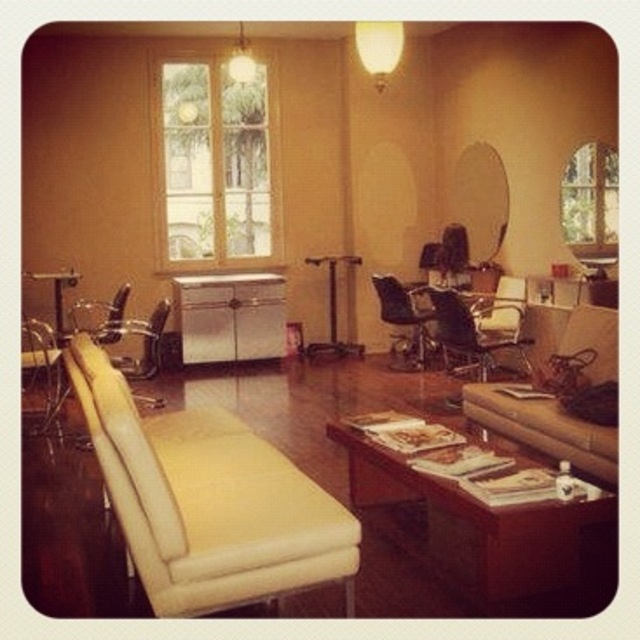 Duarte Salon