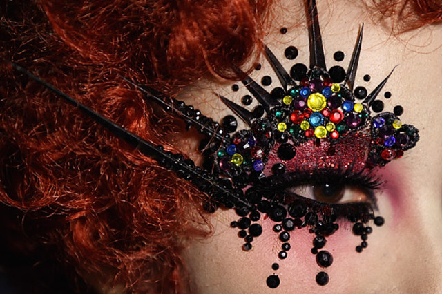 china-fashion-week-mgpin-make-up-styling-131034208