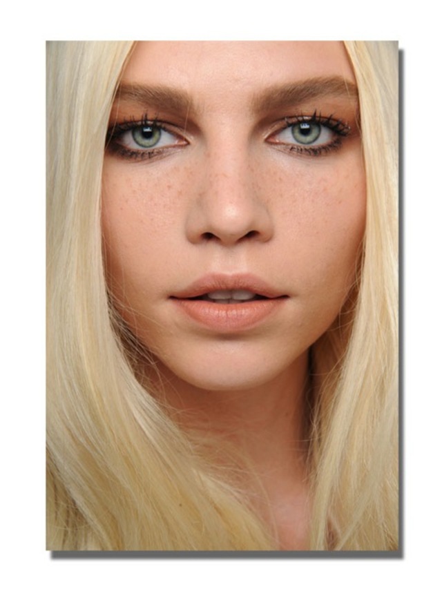 chloe-fall-2011