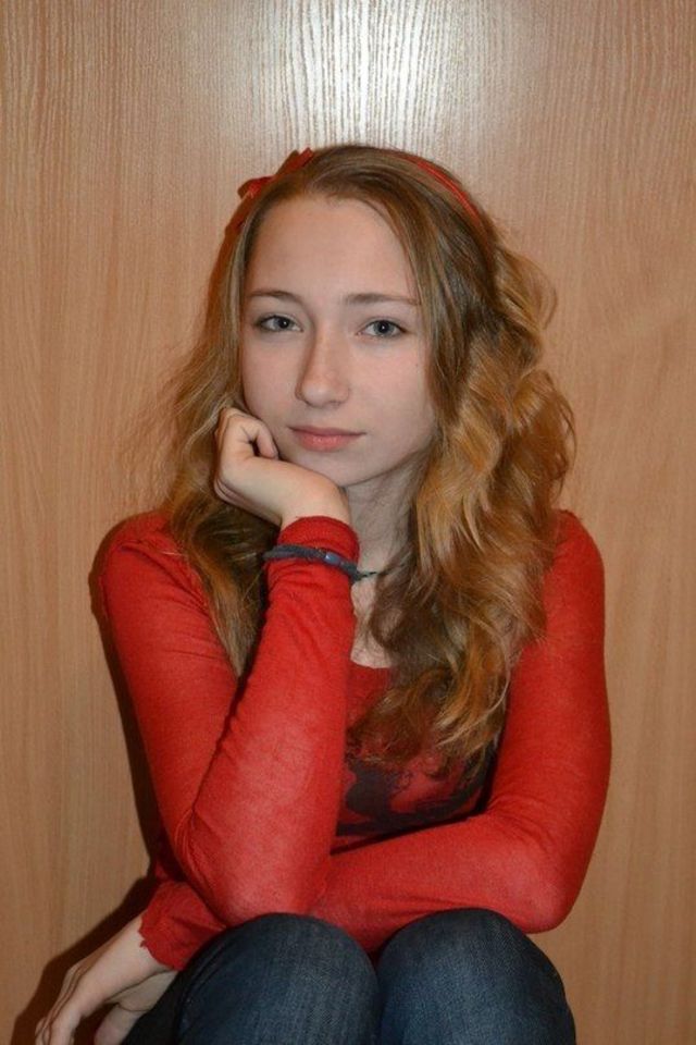 curled hair