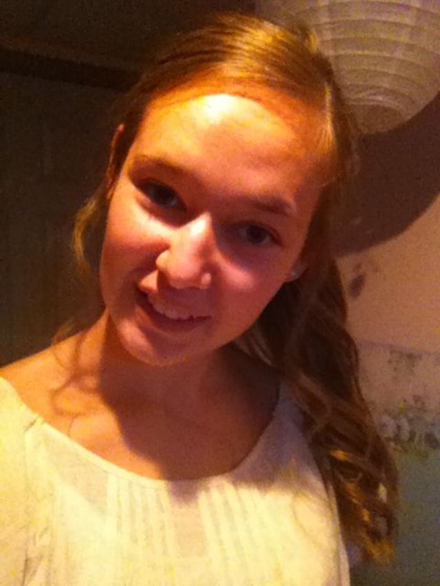 curled pony tail