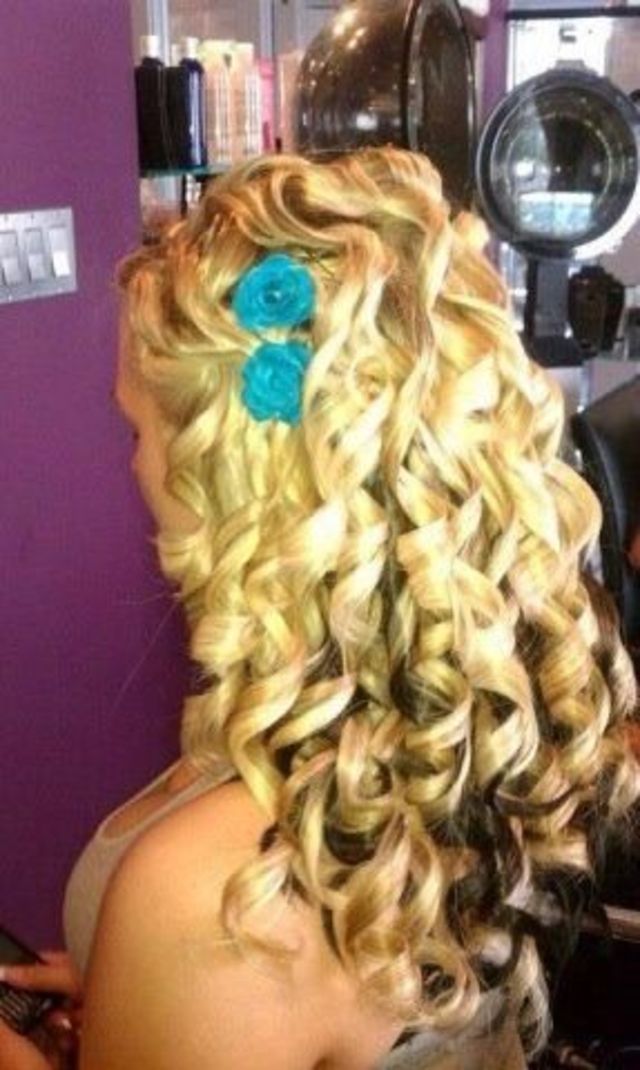 curls wedding