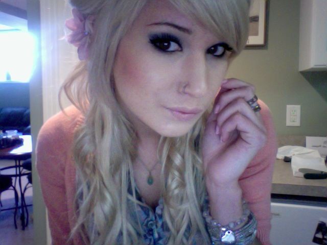 curly blonde hair 