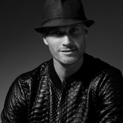 Re sized d05358b3bea01366e660 mark headshot