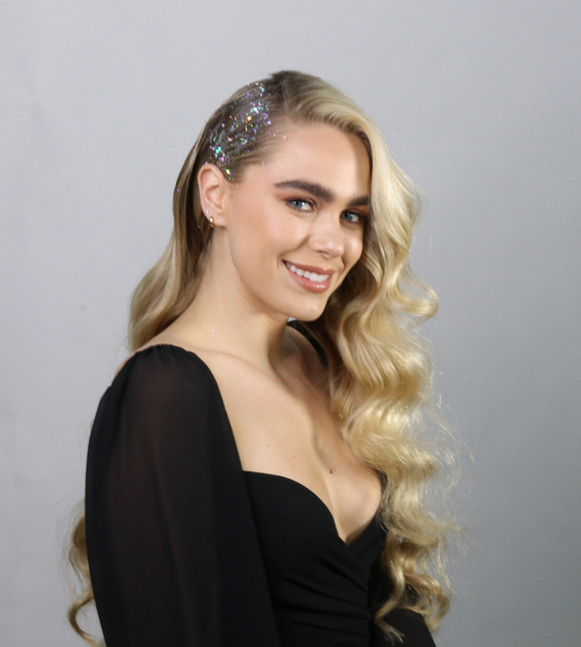 Re sized d0933e5815361bd31f38 glitter side part