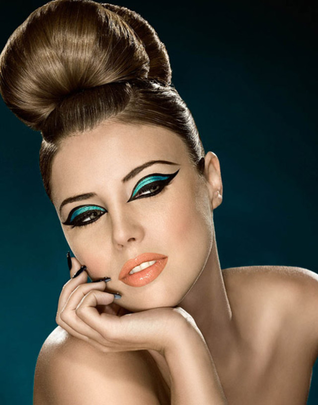 SLEEK BEAUTY