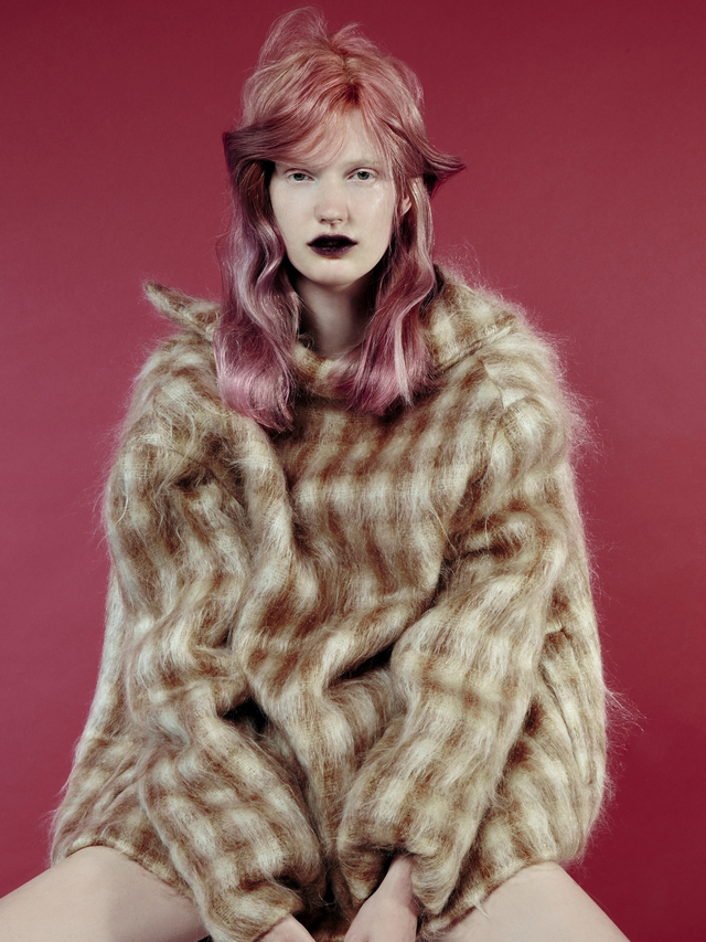 Hair Color - George Alderete  Hair - Daan Kneppers  MakeUp - Suzanne Verberk  Photo - Jasper Abels 