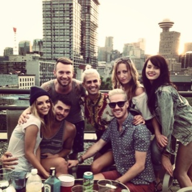 the shop fam. @stratospherehair