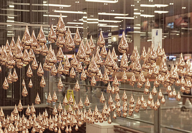 Kinetic Rain/Art Com