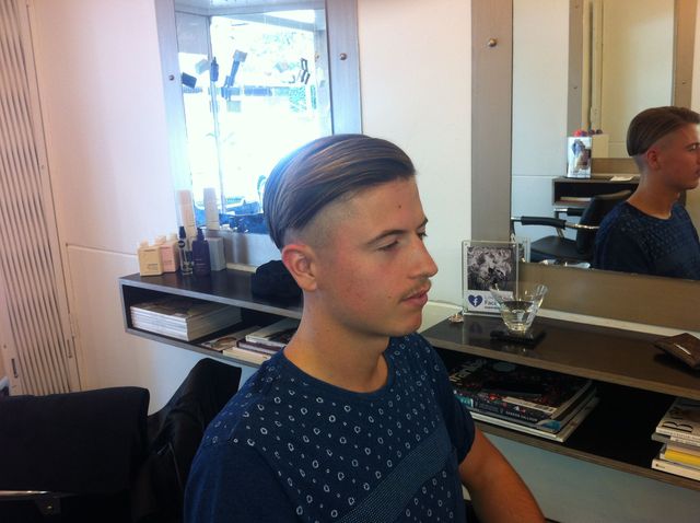 Super Deluxe Hair - styling