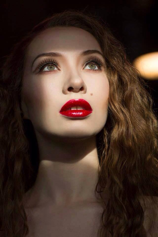 Old Hollywood Maeve