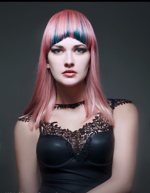 Hair: Nicole Pede
Makeup: Jessica Benner 
Photography: Paula Tizzard 
