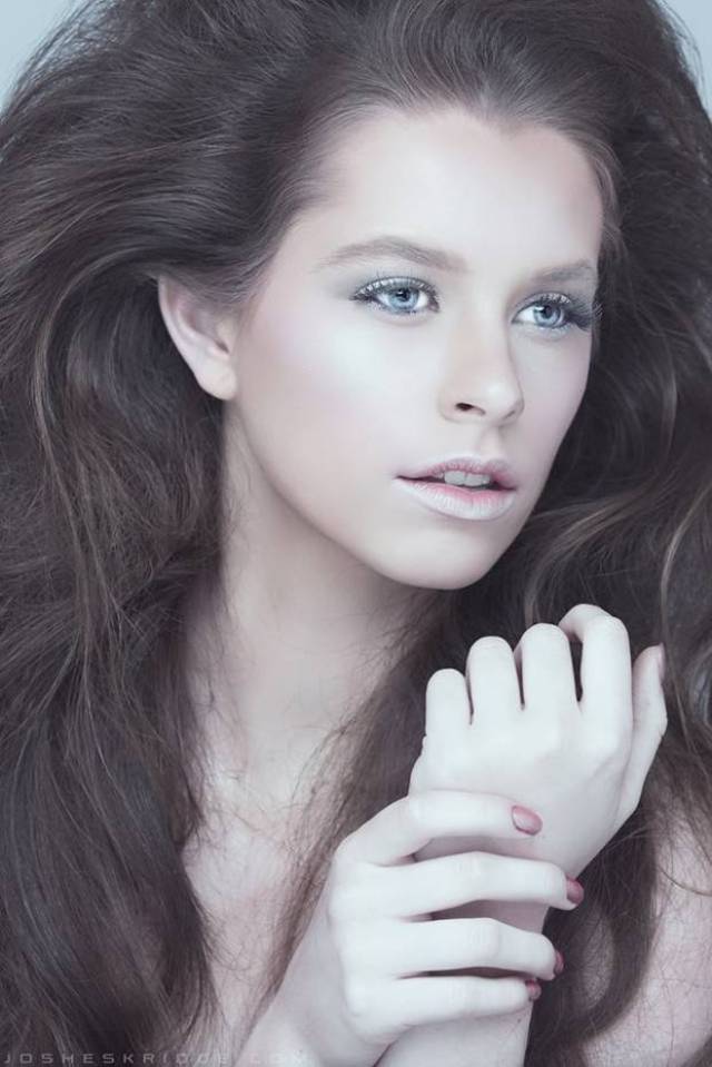 Hair: Matthew Tyldesley, Make up: Ashley Flora 