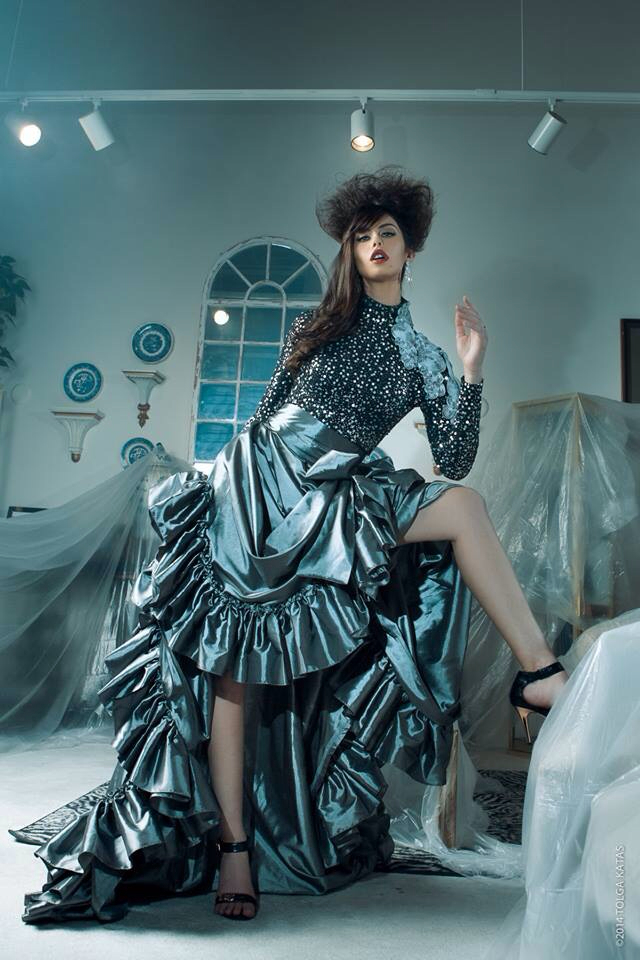 David Topaz Photograper Tolga Katas Asst Phil Edelstein Hair Rolando Aqui Designer David Topaz 