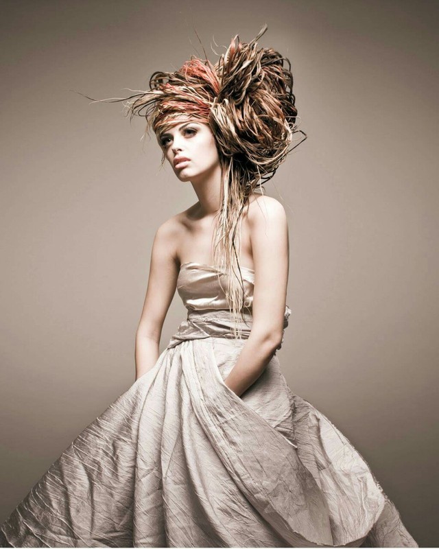 Hair by Zoe Cohen
Photo by Babak 