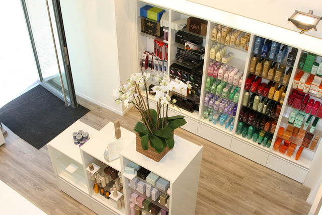 Shop - Verkaufsbereich III von der Galerie aus