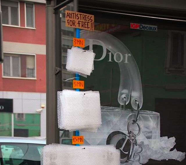 Biancoshock Bubble Wrap