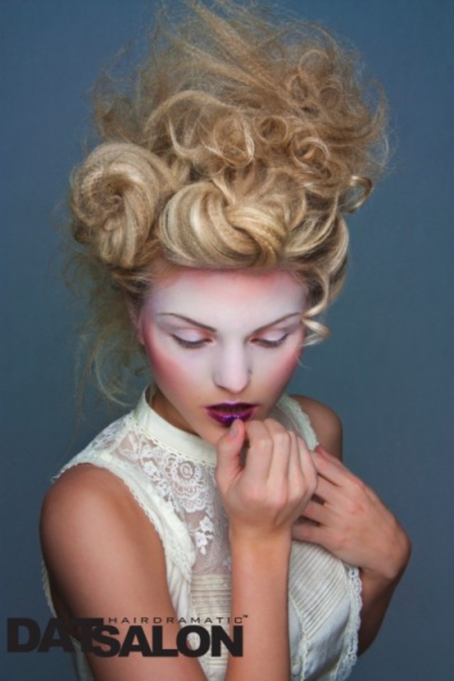 dalia_021211_wm_2-400x600