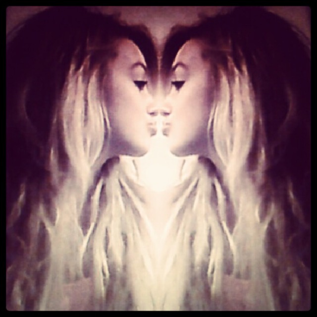dark brown &amp; blonde hair.
