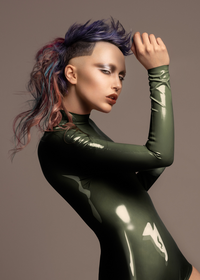 Metallic grace  