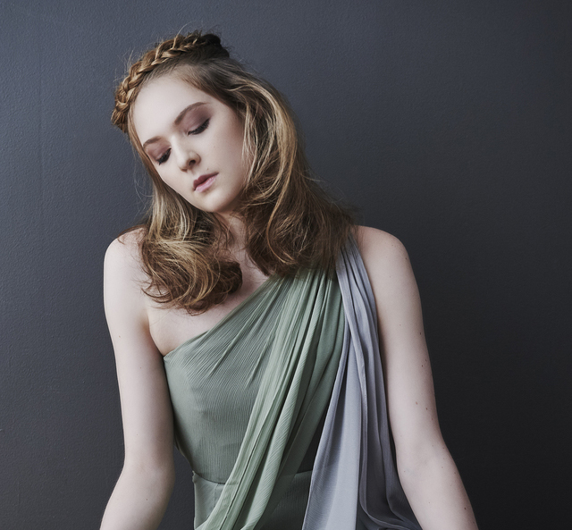 Re sized dba006ab52b49060929b re sized 87679682183e3c17eef0 evie delaney look1 2989