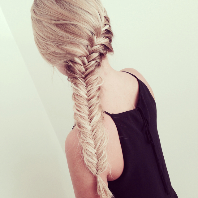 Fishtail- Cassandra Andreasson 