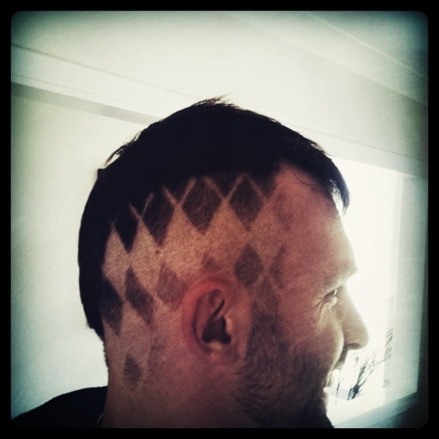 The Houndstooth Head