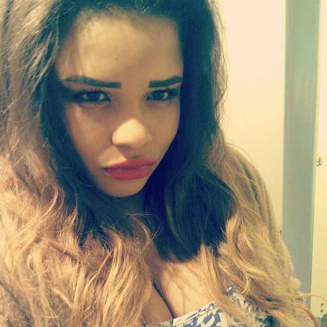 dip dye, brown curls