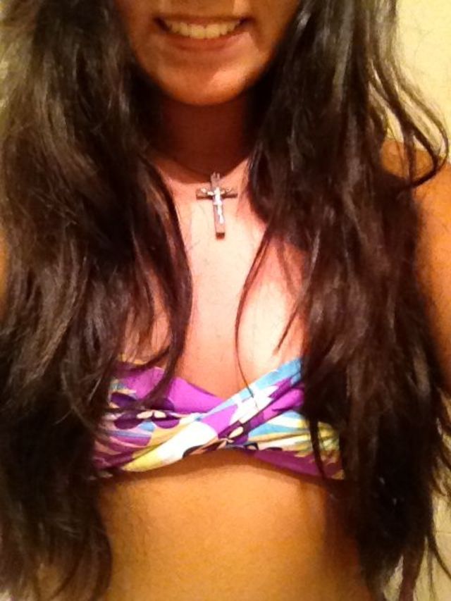 disheveled hair