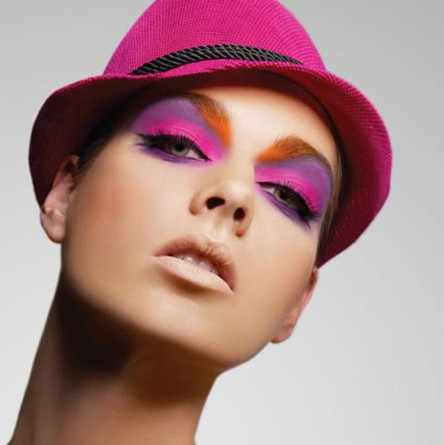neon-eye-shadow-beauty-tre2