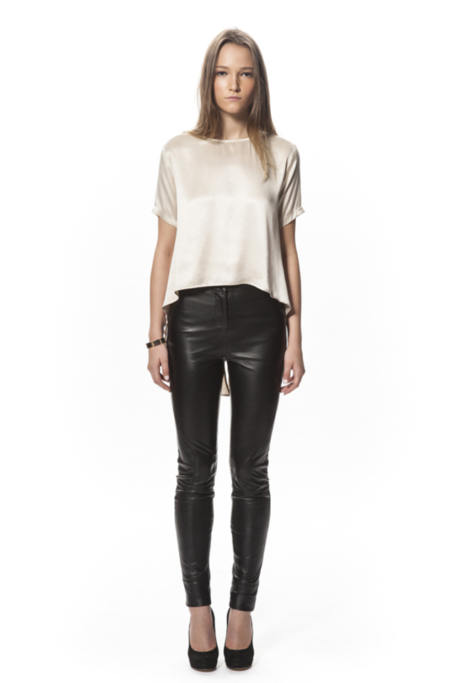 RubySeesAll_MaggieSilkTop-Mittyleatherlegging