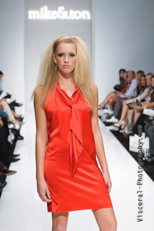 RUNWAY