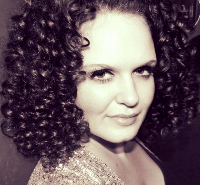 Curly hair