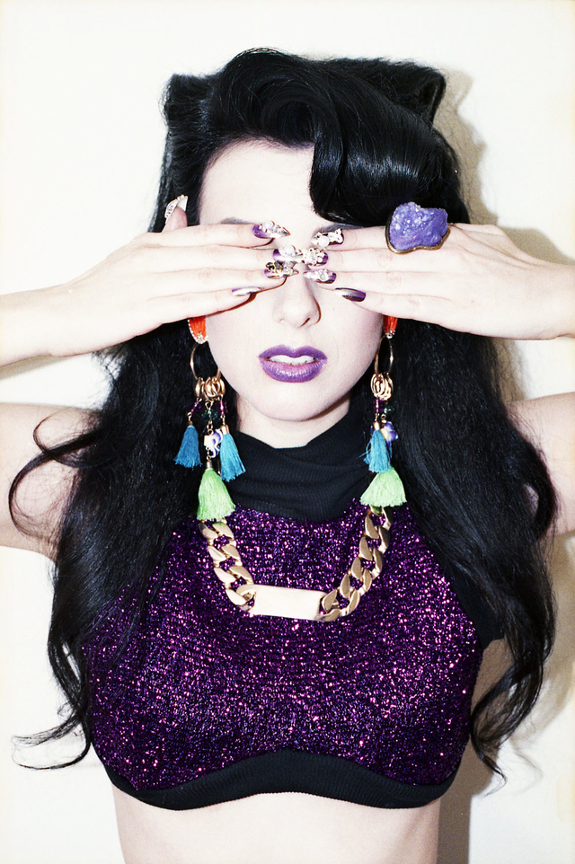 Lola Blanc for Fizzy Magazine